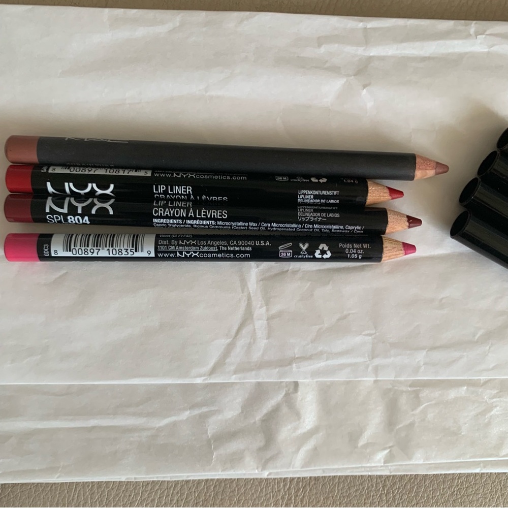 MAC & NYX Lip Liner Bundle Set of 4 Red Pink Nude Pre-Owned Lightly Used - Picture 5 of 5